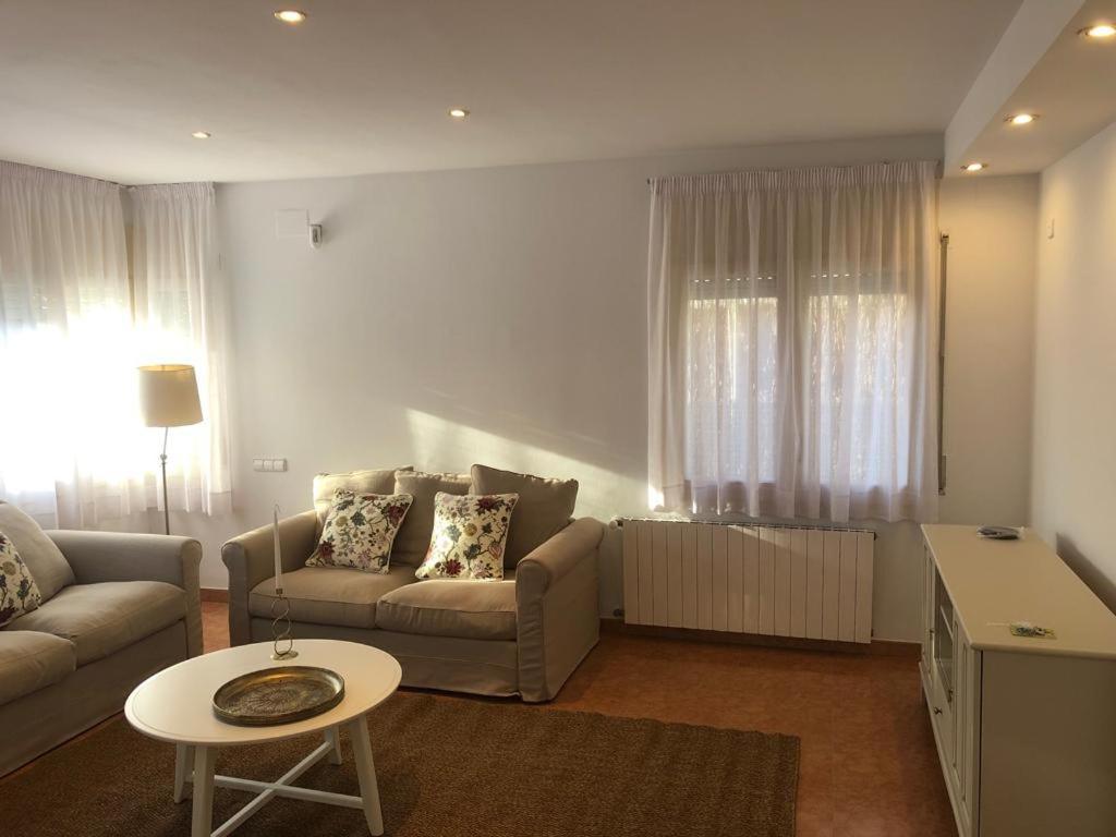 Casa Veuras Girona - Montilivi Villa Luaran gambar